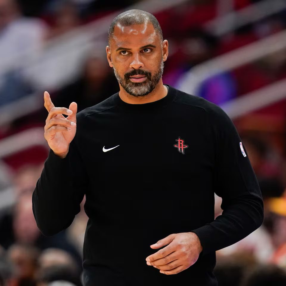 LegionHoops's tweet photo. Knicks tried to get permission to speak with Ime Udoka.
Rockets said no.

Then tried Chris Finch.
Timberwolves said no.

Oof. (via @IanBegley, @MikeFrancesa) https://t.co/3kMFepbUBX