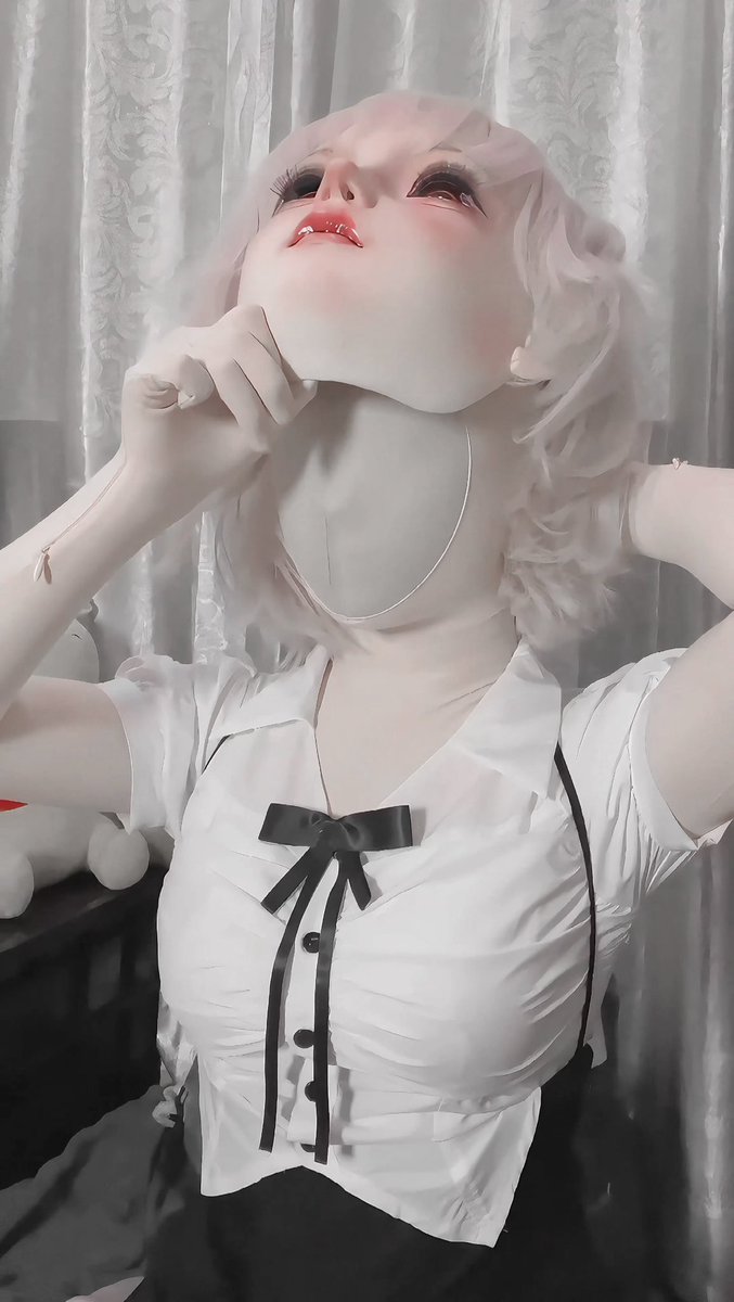 Faceless doll
🎭：<a href="/ManiaJuns/">さんずい</a> 
#kigurumi #zentai