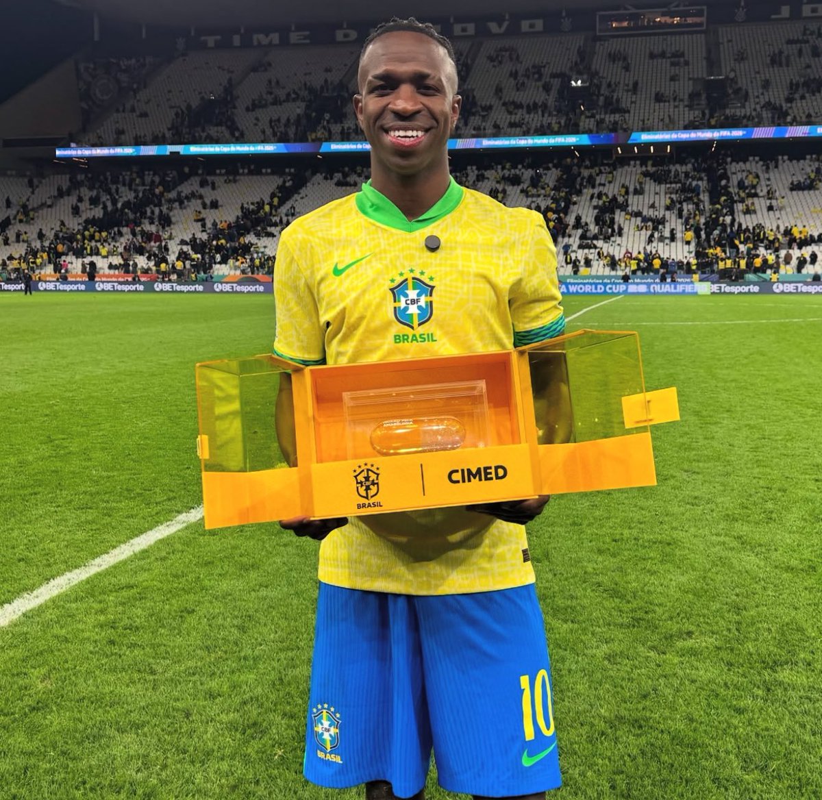 نجم المباراة
افضل لاعب فى العالم فيني