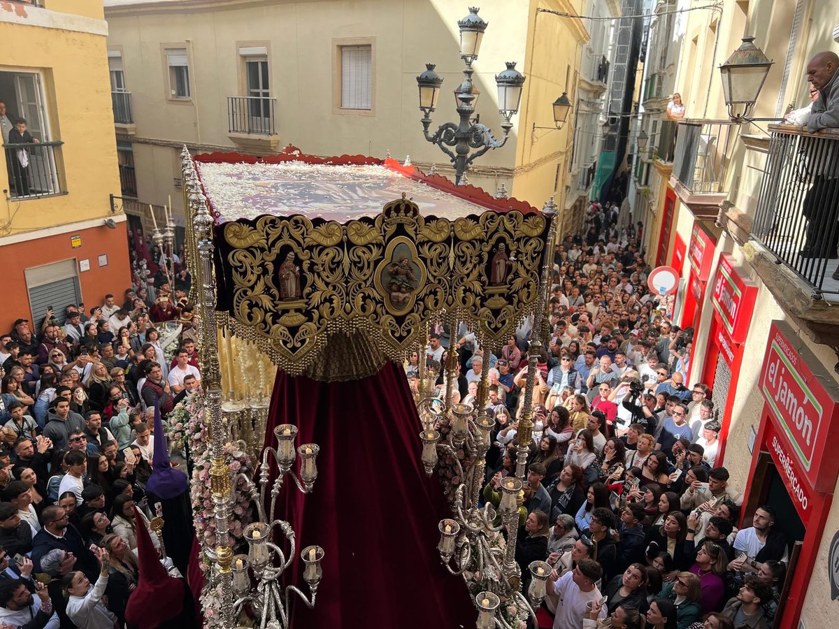 Hoy no es un día cualquiera, es Miércoles y para los hermanos de Sentencia son MIÉRCOLES SANTOS.
#SomosSentencia
#YoSoyDeSentencia
#SomosLasalianos
#SomosMercedarios