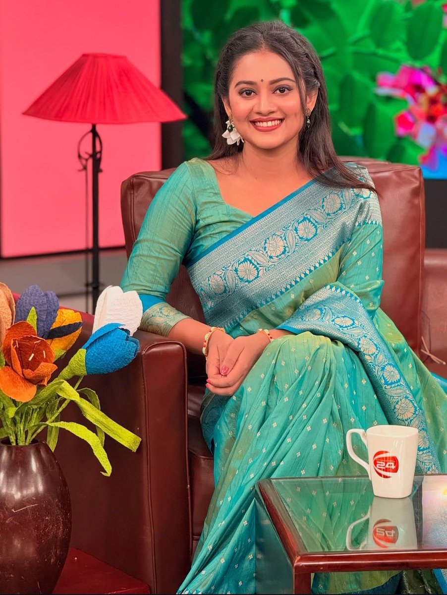 drsanika0's tweet image. &quot;तरक्की का रास्ता मेहनत से होकर जाता है,
 और सफलता उसे मिलती है जो हार नहीं मानता।&quot;