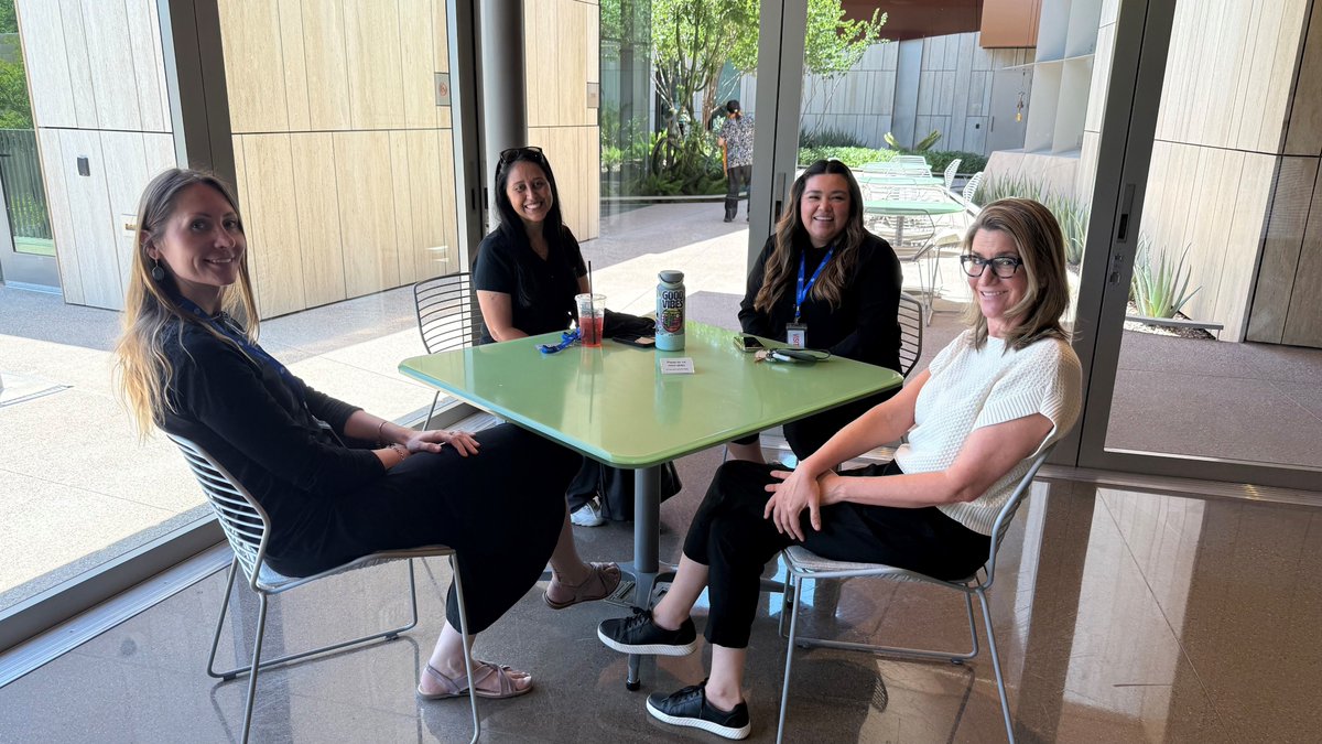 DCEdExASU's tweet image. Thanks to the @PhoenixCollege Academic Affairs team for exploring our Post-Secondary Report & Workforce + Education tools at Decision Theater at @HeliosEdFnd campus!
🔗 Explore more: decisioncenter.asu.edu/tools
📩 Visit us: decisioncenter@asu.edu