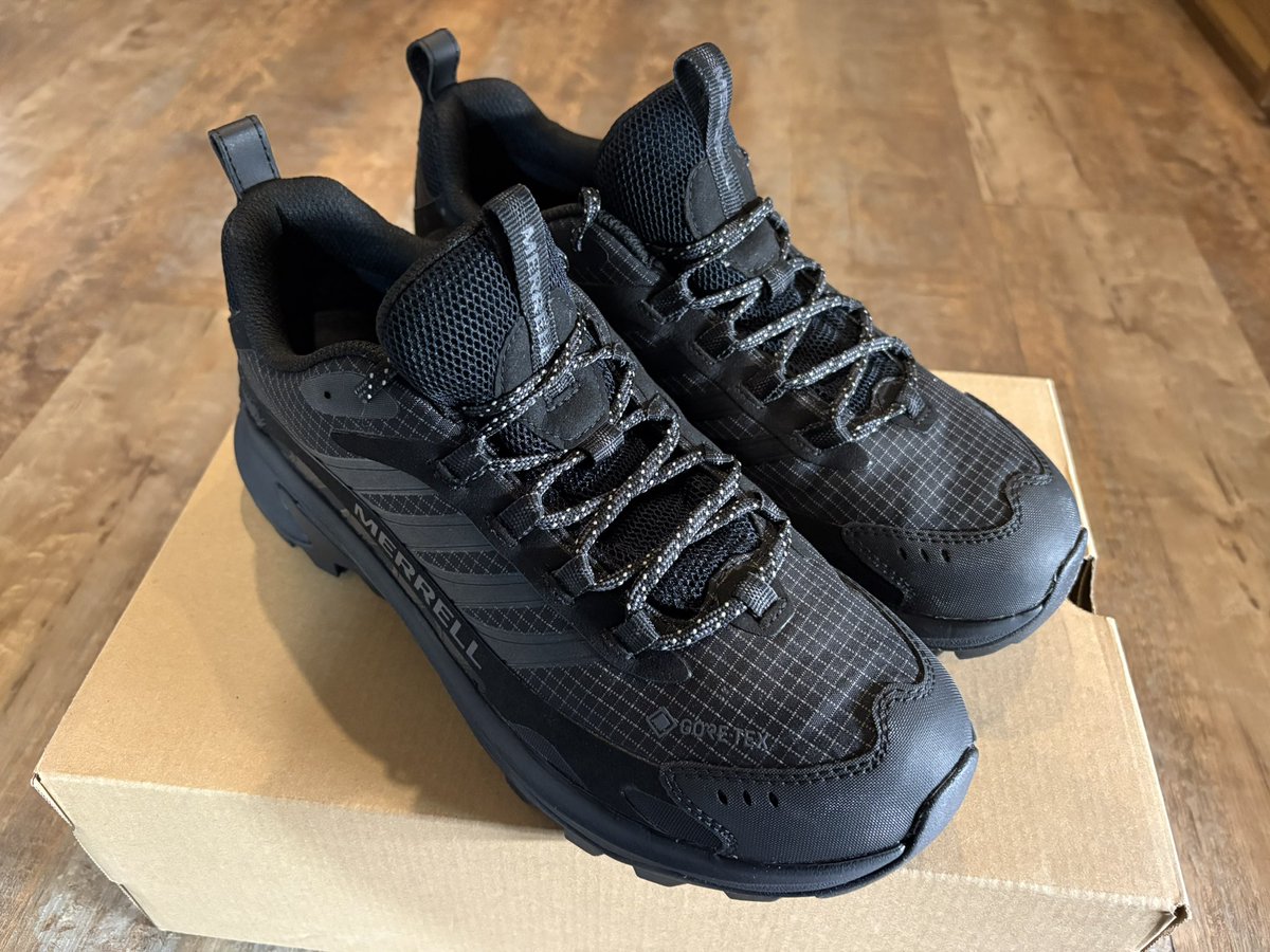 38になりました🎈٩( 'ω' )و
最近買ったGORE-TEX、昨日の雨でおろして大満足✨☺️