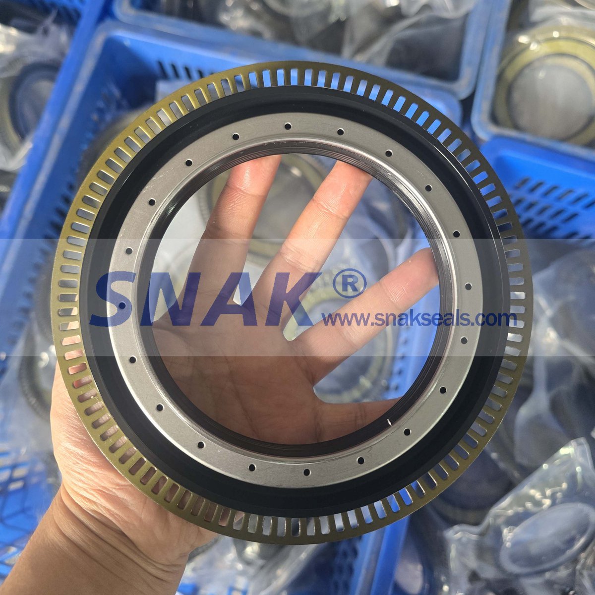 alice662439's tweet image. 🔧 Truck Oil Seal 109*152.6/185*15/19.5 | Packaging Process at SNAK

📧 snaksales8@snakseals.com
📲 wa.me/8618713967332
🌍 snakseals.com
🔖 #TruckOilSeal  #PackagingProcess #SNAKFactory #HeavyDutySeal #OilSealSupplier #AutoParts #MadeInChina