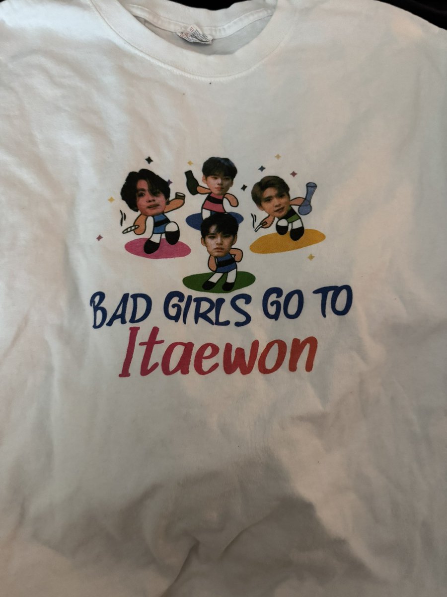 mothmanseo's tweet photo. a relic from a bygone era https://t.co/O6q929Y1Ry