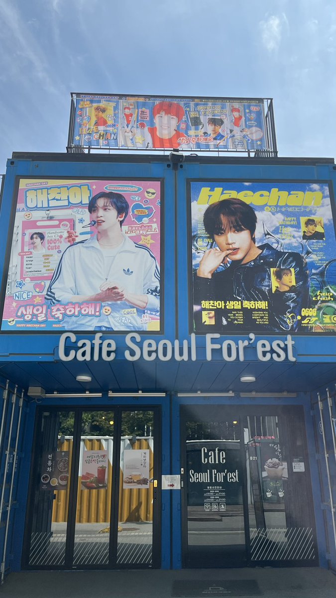 haestagrams's tweet photo. oh to ride the jungkook bus to go to the haechan cafe… https://t.co/6A6uif6Lby