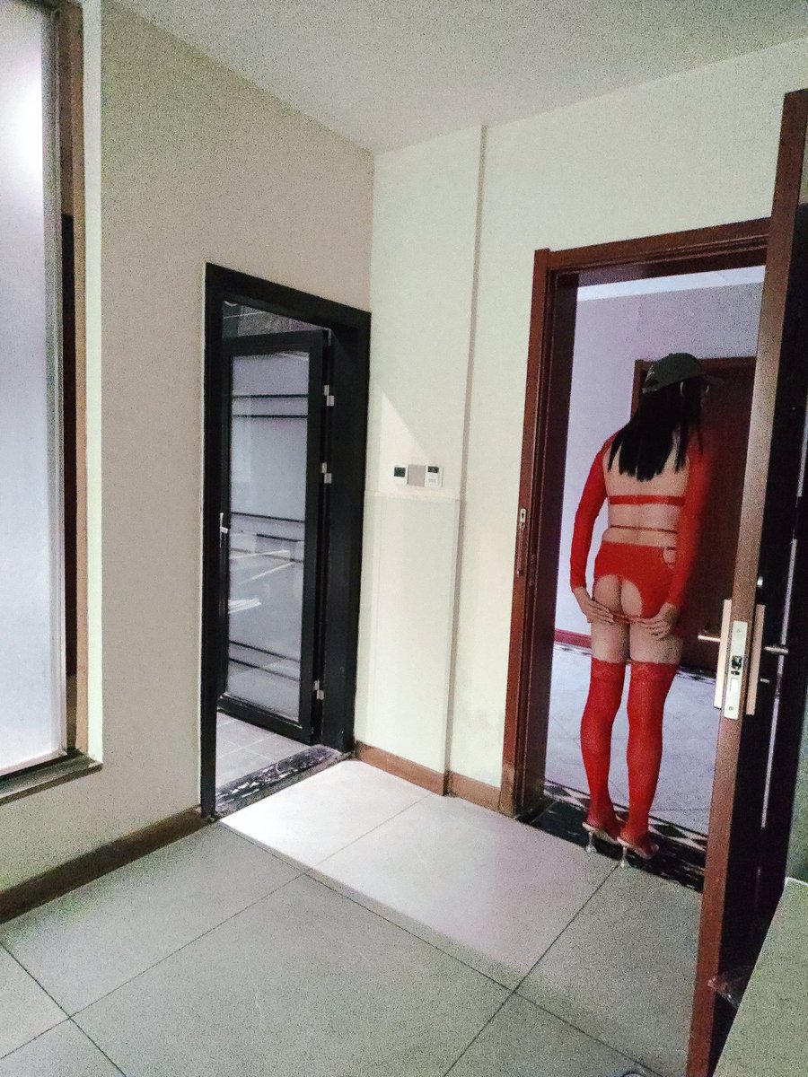 最适合天热穿的一件衣服，可惜我最近没心情玩。