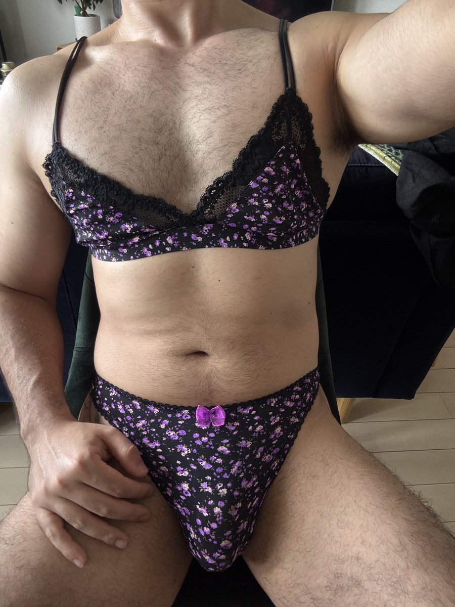 What you think of this set from <a href="/XDressLingerie/">XDress Lingerie</a> ?