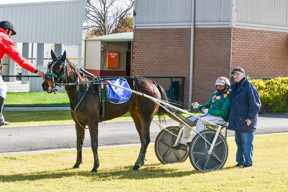 CARLA PIXIE takes flight in the sprint lane to run away with the ZILCO AUSTRALIA TROT, giving the Brent Lilley-trained and Chris Alford-driven 3yo filly a fourth career win. Congratulations to a big group of owners.