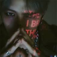 Goal In

印象的なリフの連打にユラユラとカラダが揺さぶられる重心の低いミディアム楽曲。J流のファンクやヒップホップを感じさせる中毒性の高いグルーヴが魅力。３分に満たないもののラストナンバーとしてEPのカオス感を増幅する重要な１曲だと思う。

#ジェジュン #KIMJAEJOONG #Beauty_in_Chaos