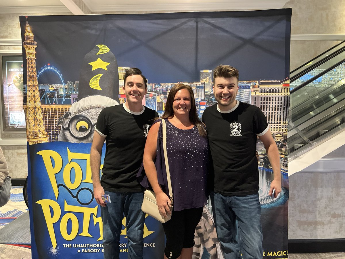 gettingold (@alwaysverycold) on Twitter photo <a href="/PottedPotter/">Potted Potter</a> Just seen this brilliant Las Vegas show again. Better every time. Superb cast and the lighting is amazing <a href="/PottedPotter/">Potted Potter</a> Just seen this brilliant Las Vegas show again. Better every time. Superb cast and the lighting is amazing