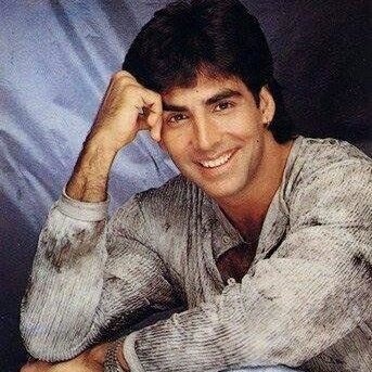 tridevshahi7's tweet image. “Har baar kuch naya, har baar kuch impactful — Akshay Kumar proves once again why he’s the most versatile actor of our times 🎬🙌 #AkshayKumar #LegendInAction”