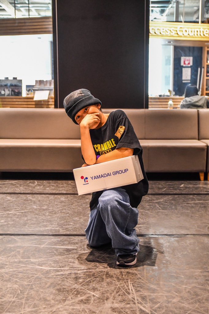 ６月７日にGスクエアで開催されたDOO-WOP Dance Studio様主催のダンスバトルイベントにダイちゃん納豆(ヤマダイフーズ)が協賛させていただきました！！
キッズダンサー達が素晴らしいパフォーマンスを披露してくれました👏✨
DJタイムには自由に踊る子ども達の姿も。
ダンス愛に溢れたイベントでした♥