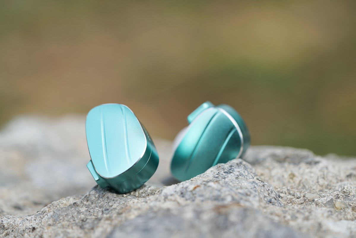 🥂BQEYZ AliExpress 618 Summerセール
限定キャンペーン開催中🍹

☁️BQEYZ Cloud 
ケーブル変更Ver.

数量限定100個❗
期間：～2025/6/30（月）まで

製品ページはこちら👇
ja.aliexpress.com/item/100500915…

#BQEYZ
#拡散希望RTご協力お願い致します