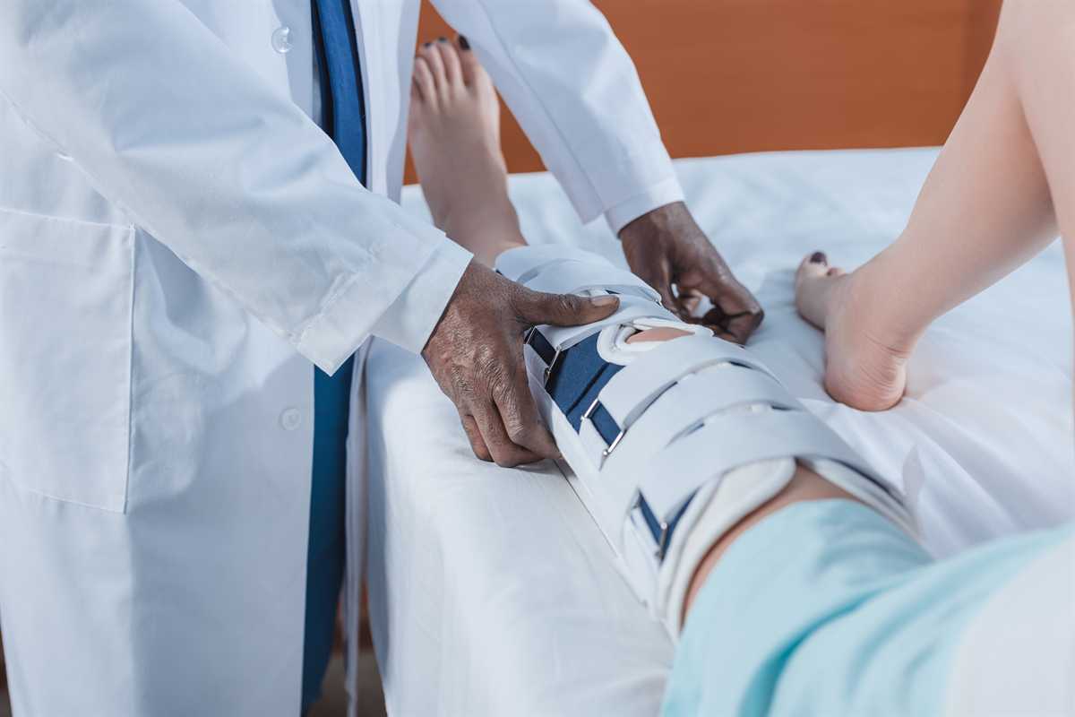 qeg1997's tweet image. Orthopedic techniques have evolved with precision and power. Robotic-assisted surgery and enhanced imaging guide surgeons to success with minimal invasion and maximum results. Healing is now smarter and stronger! 🤖🦴 #OrthoTechniques #PrecisionAndPower #MedicalInnovation