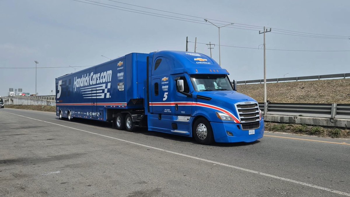 Larson Larson Laaaaaaarson ! Decía el 🦜 que tenía mi Partner <a href="/jccasco/">Juan Carlos Casco</a>