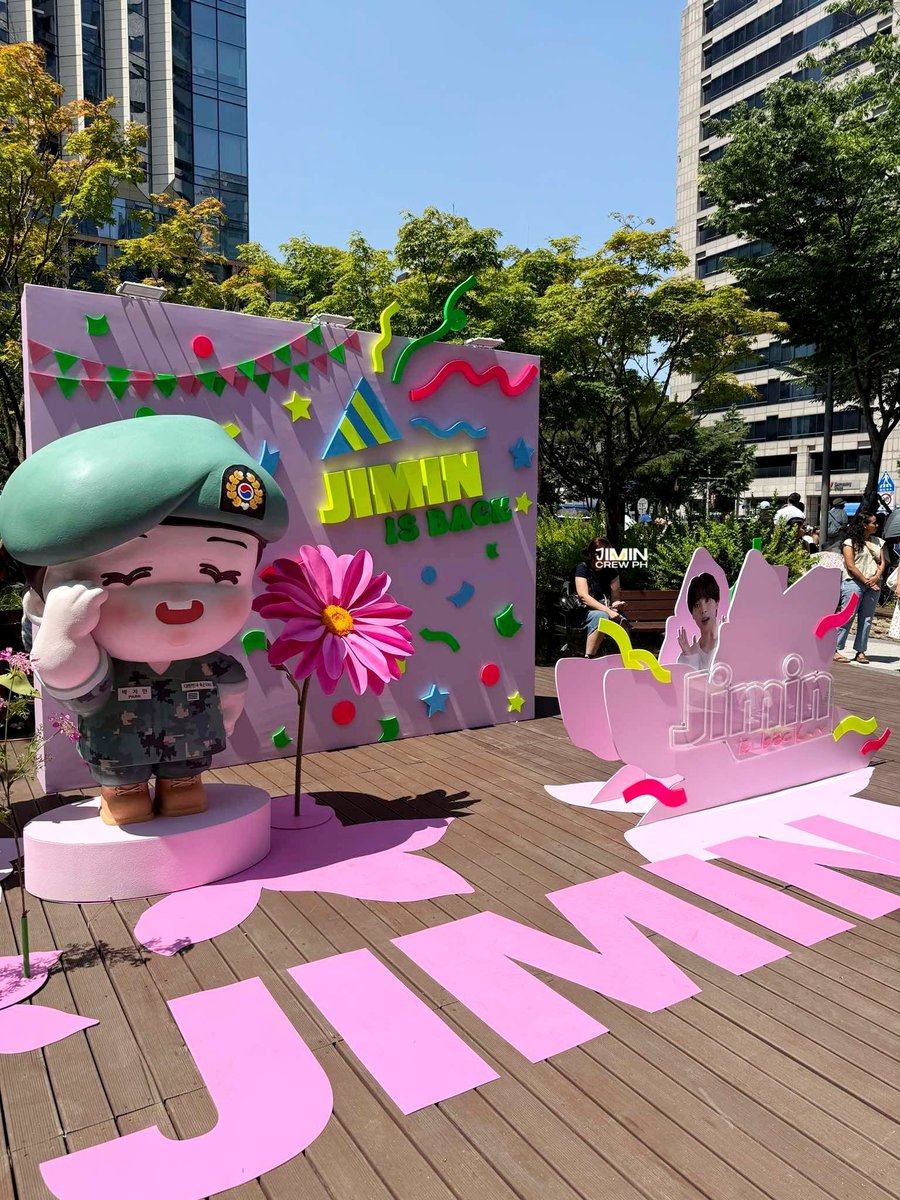 jimincrewph's tweet photo. ✦ 𝗝𝗜𝗠𝗜𝗡 𝗕𝗟🌸🌸𝗠𝗜𝗡𝗚 𝗚𝗔𝗥𝗗𝗘𝗡 ✦
by @ALLFORJIMIN_KOR

🗓 06.11 — 06.15
📍 Park next to HYBE Bldg (42 Hangang-daero, Yongsan-gu, Seoul)

🌼🌷
WELCOME HOME JIMIN
#JIMIN_IS_BACK
OUR LIGHT JIMIN IS BACK
#아이돌지민_정상영업합니다
NOW IS PRIME TIME
#지민아_지금당장만나 https://t.co/pufhBCUErN