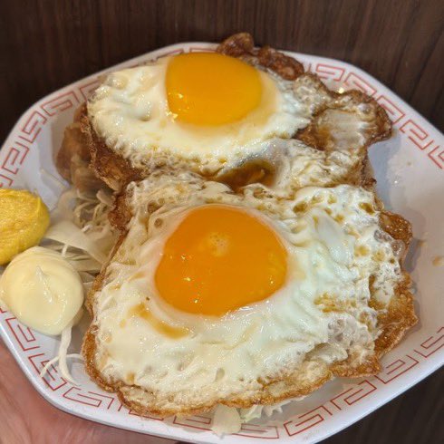 abenosakaba07's tweet photo. 朝イチもっちゅりんミッション失敗！
おそ松さん7月より放送開始！
今日もメガホン持って速攻魔法！
下のボタンたまにはいいね！もよろしくお願いします笑
本日もお天気悪いですが☂️
ご来店お待ちしております♪
#ぶたもん #やきとん  #もつ焼き #大阪グルメ #天王寺グルメ https://t.co/dQN0E3yMVu