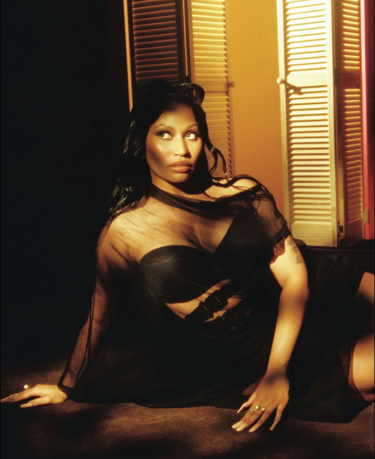 GtInHc9XMAE7dIO?format=jpg&name=large Something’s Coming at Midnight… and Nicki Minaj Isn’t Playing