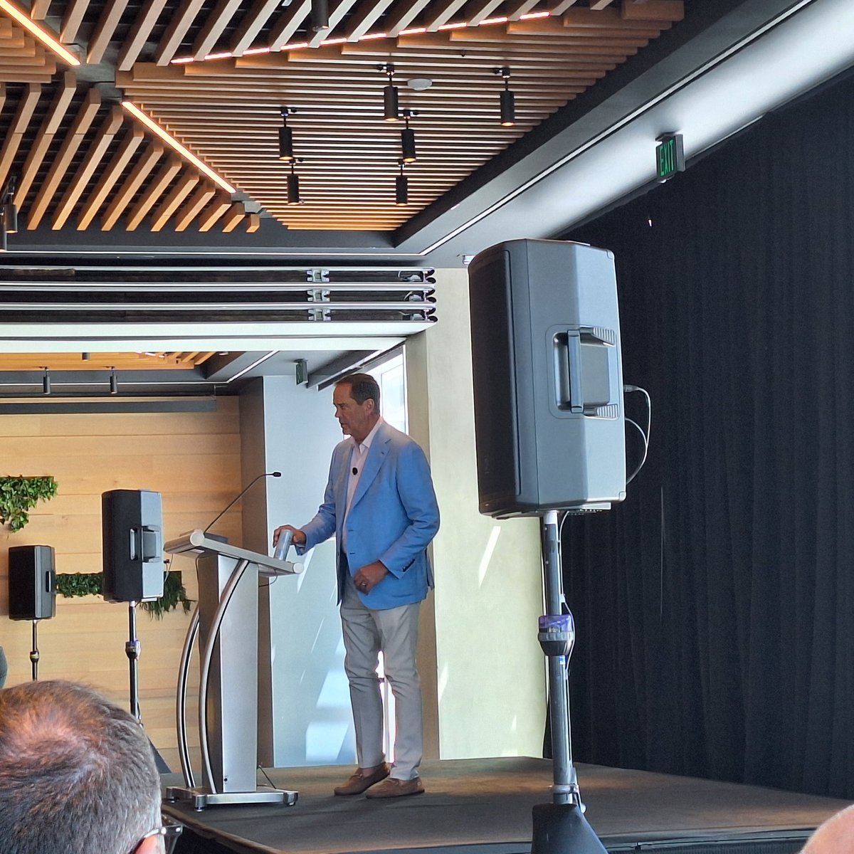 yasserauda's tweet image. Today, CLUS San Diego, private meeting with Cisco CEO @ChuckRobbins and Cisco executive team.
A lesson in leadership and how questions should be answered.
The meeting was in Hilton for NetVet members' own CCIE/CCDE digits.
@CiscoLive
@LearningatCisco