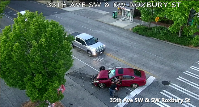 Зіткнення на 35 -му проспекті SW в SW Roxbury St,