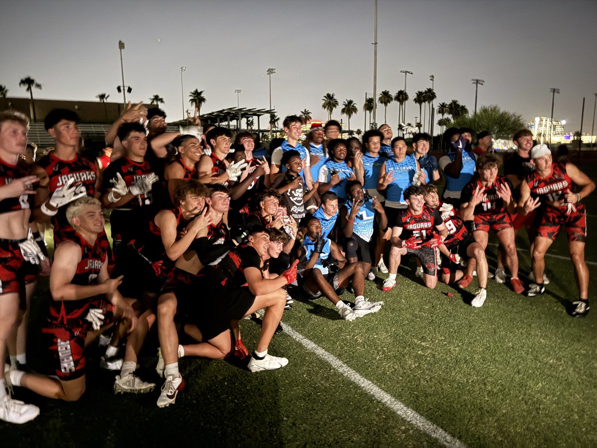Power out? Take a group photo.

<a href="/AZHSFB/">ArizonaVarsity.com 🔥PREPS🔥</a>