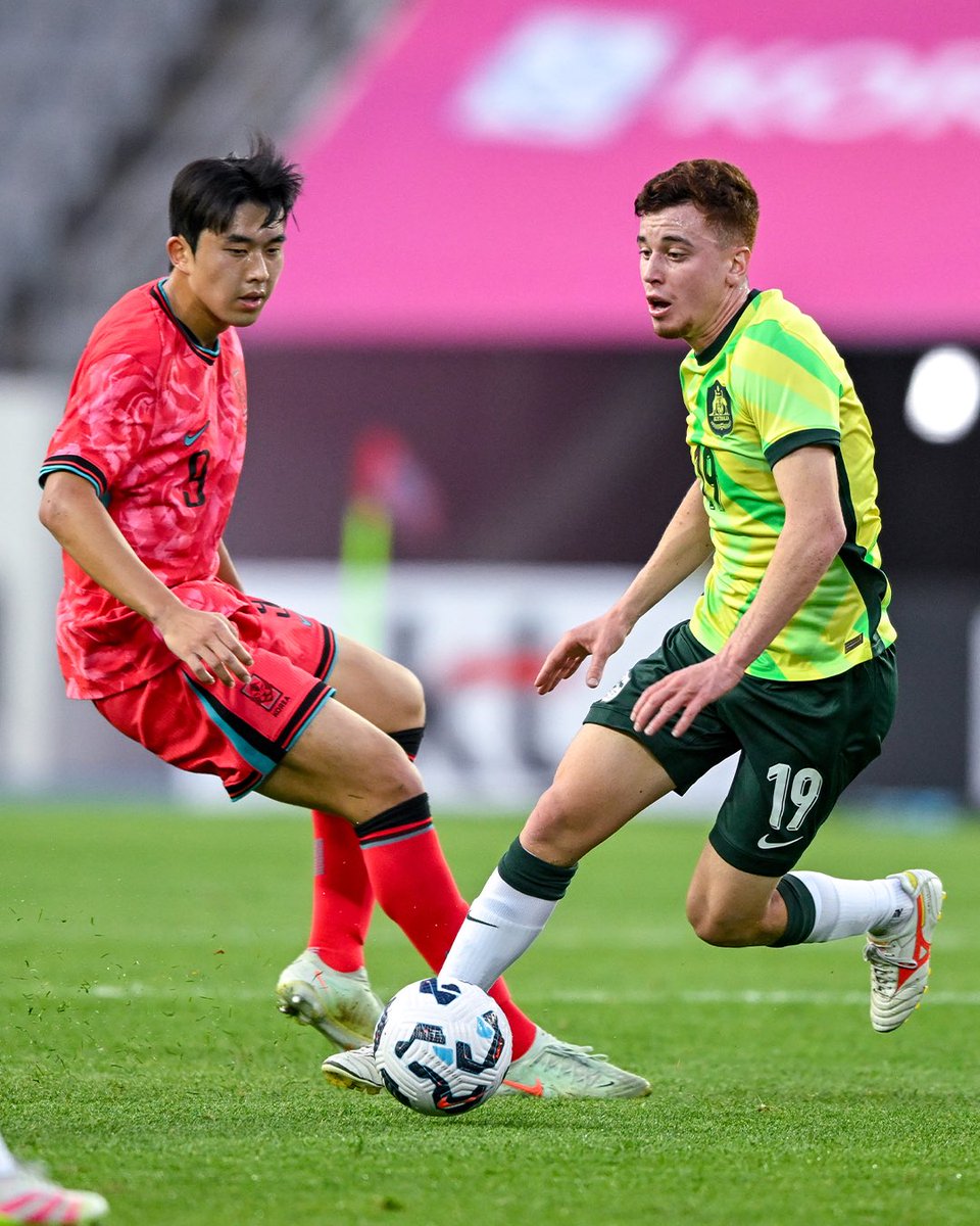 Representing the west 💚

Rhys Bozinovski and Matt Grimaldi starred in the U23s first friendly against the Korea Republic! Whilst Abel Walatee and Kane Vidmar got minutes during the second matchup between the two sides 👏

Academy director Anthony Frost assisted in the dugout 🌟