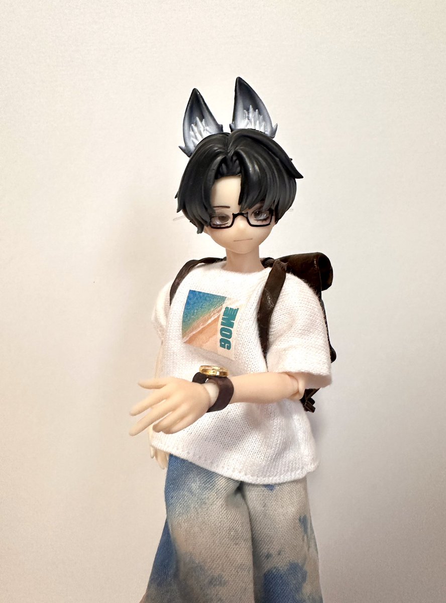 ルチに着せてたのをそのまるまフェデリコへ。カジュアルなのはフェデリコの方が似合うかな。メガネは猫と梟の仕立て屋さん（<a href="/neko_to_fukurou/">猫と梟の仕立て屋さん</a> ）
リュックと腕時計は革のU-Raさん( <a href="/gontayoyo/">革のU-Ra</a> )
 #シチリアの追憶