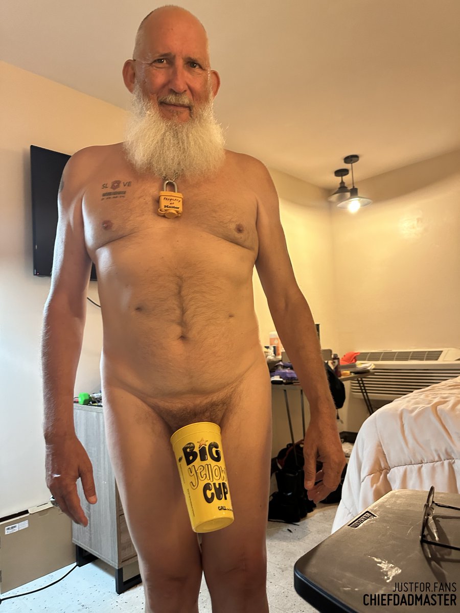 @slaveporter186609 always needs a big cup!...

See this and more at:
justfor.fans/ChiefDadMaster…