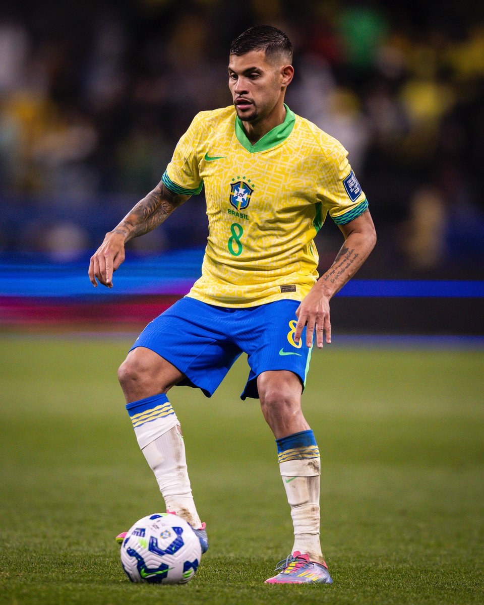 brunoog97's tweet image. Copa do mundo, aqui vamos nós!!! Muito feliz. Vamos Brasil! 🇧🇷🙏🏽