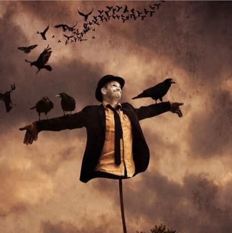 #NewProfilePic
بس اپنا ہی مسلہ سنبهالہ نہیں گیا 
یوں تو کتنوں کے کام آے تھے ہم