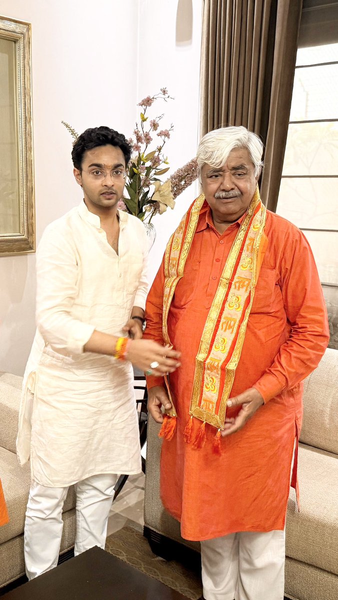 pranit_gupta's tweet photo. Had the privilege of meeting and hosting Shri @AlokKumarLIVE ji #international #president Vishva Hindu Parishad (VHP), Ex-Dy Speaker #Delhi #Assembly in #moradabad yesterday.

 @VHPDigital @VHPMeerut @VHPSocialMedia 
#vishvahinduparishad #vhp #hindu #sanatan #amroha #bharat https://t.co/QzoUGd53d1