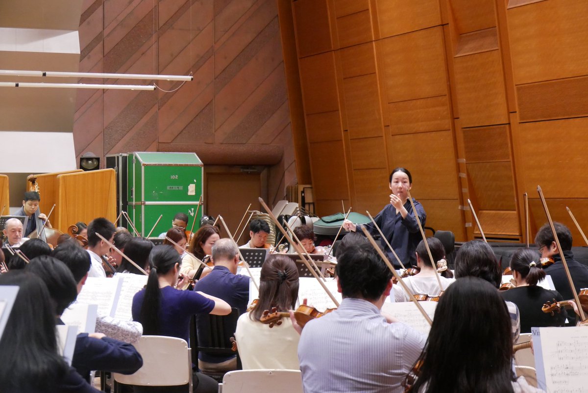 次回公演は、#都響 に本格デビューとなる沖澤のどかが、ストラヴィンスキーの大作である《春の祭典》を指揮✨

プログラムには、20世紀に活躍したドビュッシー、プーランク、ストラヴィンスキーが並びます🎵