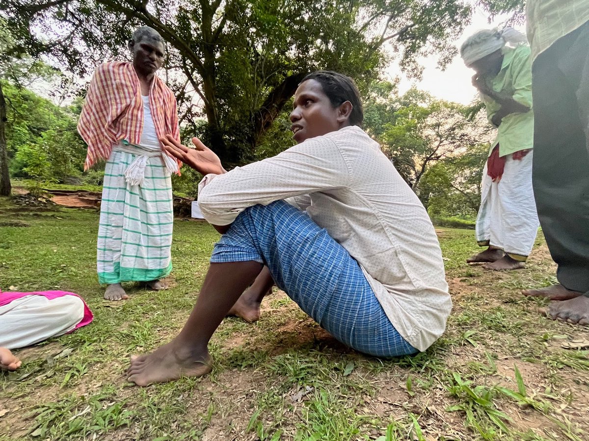 Article 14 (@article14live) on Twitter photo “Tiger reserves were illegally created, without our consent.”
J A Shivu led #Adivasis back into Nagarhole #tiger reserve on 5 May. #Indigenous rights are inherited, not conferred, the founder-member of <a href="/ConnectCnapa/">Community Network Against Protected Areas (CNAPA)</a> told <a href="/iyerkavi/">Kavitha Iyer</a>
(1/6)
article-14.com/post/homecomin… “Tiger reserves were illegally created, without our consent.”
J A Shivu led #Adivasis back into Nagarhole #tiger reserve on 5 May. #Indigenous rights are inherited, not conferred, the founder-member of <a href="/ConnectCnapa/">Community Network Against Protected Areas (CNAPA)</a> told <a href="/iyerkavi/">Kavitha Iyer</a>
(1/6)
article-14.com/post/homecomin…