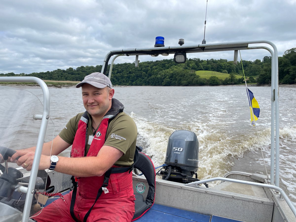 DCFishEA's tweet image. Fisheries officers out on patrol yesterday, checking the river Tamar and Lyhner for illegal activity.
Fishing vessels observed have been inspected for catch and gear type on board.
Report illegal fishing activity to us on ☎️ 0800 807060