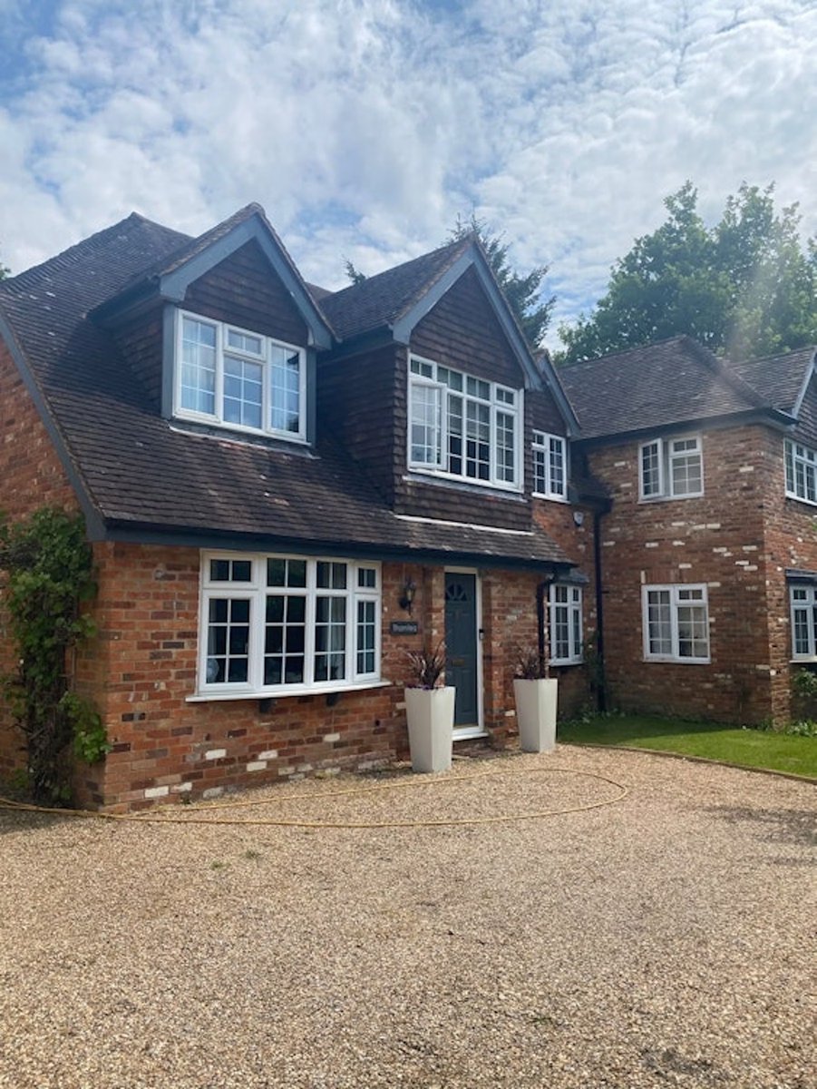16-19 June lovely short catsit in Beaconsfield BUCKS UK - Great way to get started in housesitting. Click link for info and register as a housesitter to apply 16-19 June Short break in Central Beaconsfield UK | HouseSitMatch