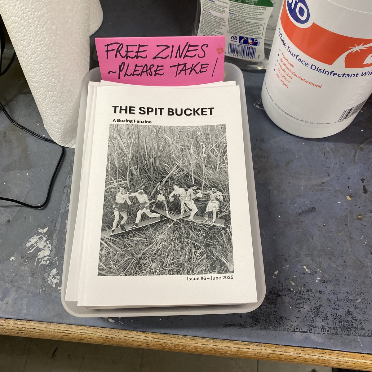 Writers on Boxing (@writersonboxing) on Twitter photo You can pick up a copy of issue 6 of The Spit Bucket from <a href="/IslingtonABC/">Islington Boxing Club</a>
#boxing #art #fanzine You can pick up a copy of issue 6 of The Spit Bucket from <a href="/IslingtonABC/">Islington Boxing Club</a>
#boxing #art #fanzine