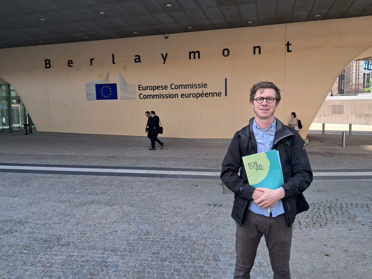 Por otra PAC (@porotrapac) on Twitter photo 🧵A un mes de que la <a href="/EU_Commission/">European Commission</a> presente su propuesta para la futura #PAC, unas 1⃣0⃣0⃣ entidades en Europa reclamamos una reforma profunda.
Estamos en Bruselas junto a coaliciones de 🇩🇪 🇳🇱 🇧🇪 🇮🇪 🇵🇱 y <a href="/GFGFActionDays/">GoodFoodGoodFarming</a> para que se oigan nuestras voces👇
porotrapac.org/por-otra-pac-e… 🧵A un mes de que la <a href="/EU_Commission/">European Commission</a> presente su propuesta para la futura #PAC, unas 1⃣0⃣0⃣ entidades en Europa reclamamos una reforma profunda.
Estamos en Bruselas junto a coaliciones de 🇩🇪 🇳🇱 🇧🇪 🇮🇪 🇵🇱 y <a href="/GFGFActionDays/">GoodFoodGoodFarming</a> para que se oigan nuestras voces👇
porotrapac.org/por-otra-pac-e…