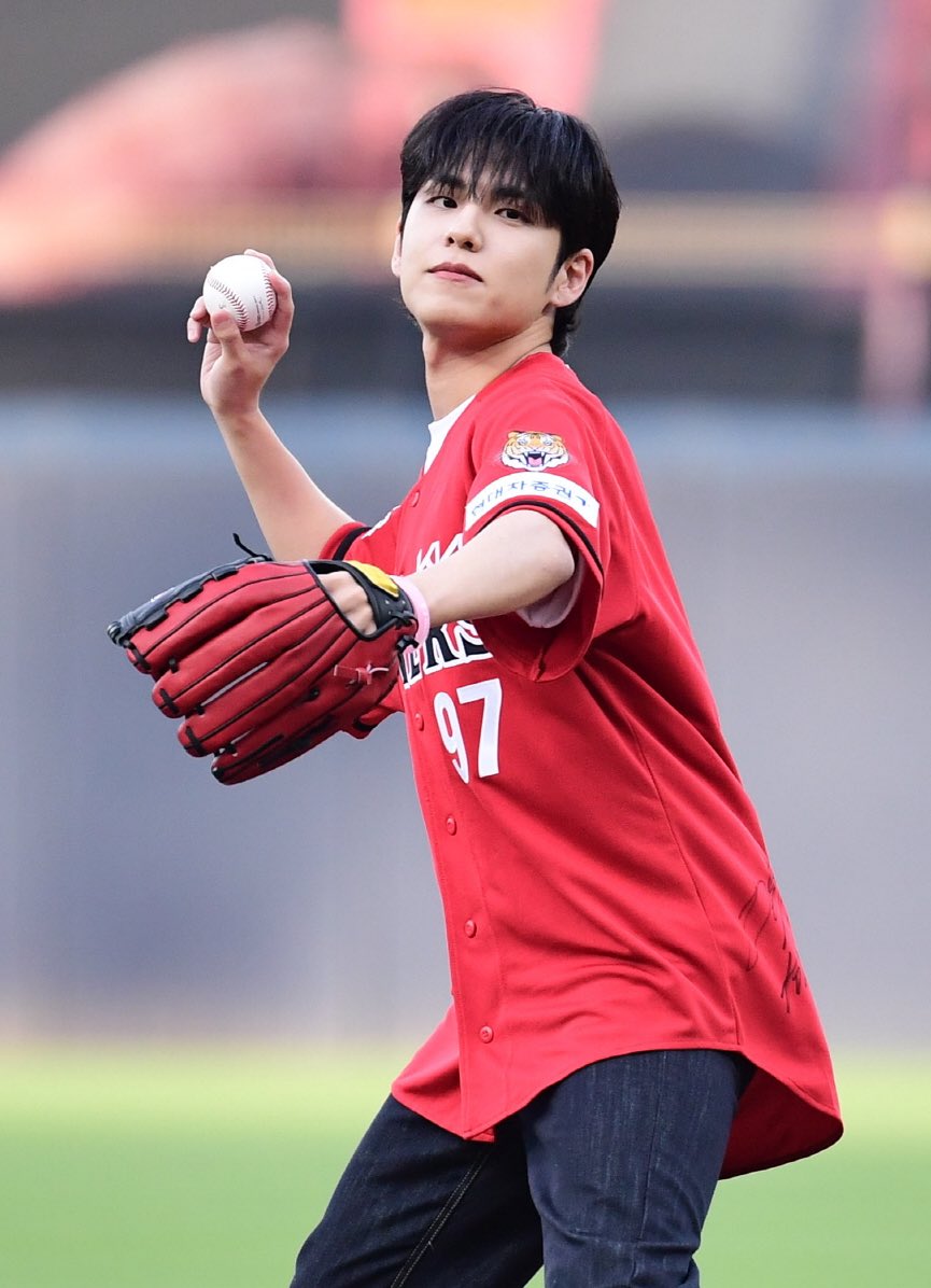 원필이 시구 진짜 기엽자나ㅋㅋㅋㅋ