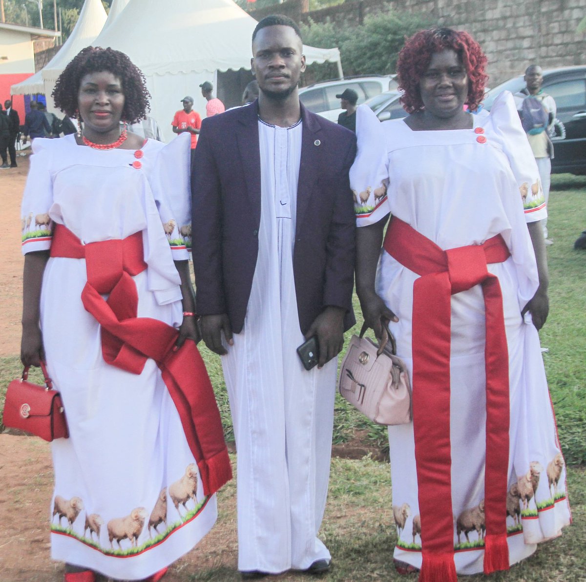 Abamu ku bazzukulu ba Lwomwa abeddira Endiga baalabika bwe bati ku mupiira ogwaggalawo emizannyo gy'Ebika bya Abaganda
 
<a href="/BugandaKingdom_/">Buganda Kingdom</a> <a href="/cbsfm_ug/">CBS FM UG</a>