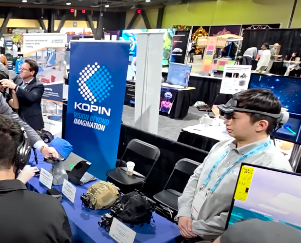 mogorago's tweet image. Kopin NeuralDisplay™：アイ・トラッキングを内蔵し、AIによる映像最適化を実現した双方向型Micro-OLEDディスプレイ。外部カメラは一切不要。
AR/VRに最適 — 近い将来、Valve Deckard、Quest 4、Pico 5に搭載されるかも？
#VR #AR #MicroOLED #EyeTracking #ValveDeckard