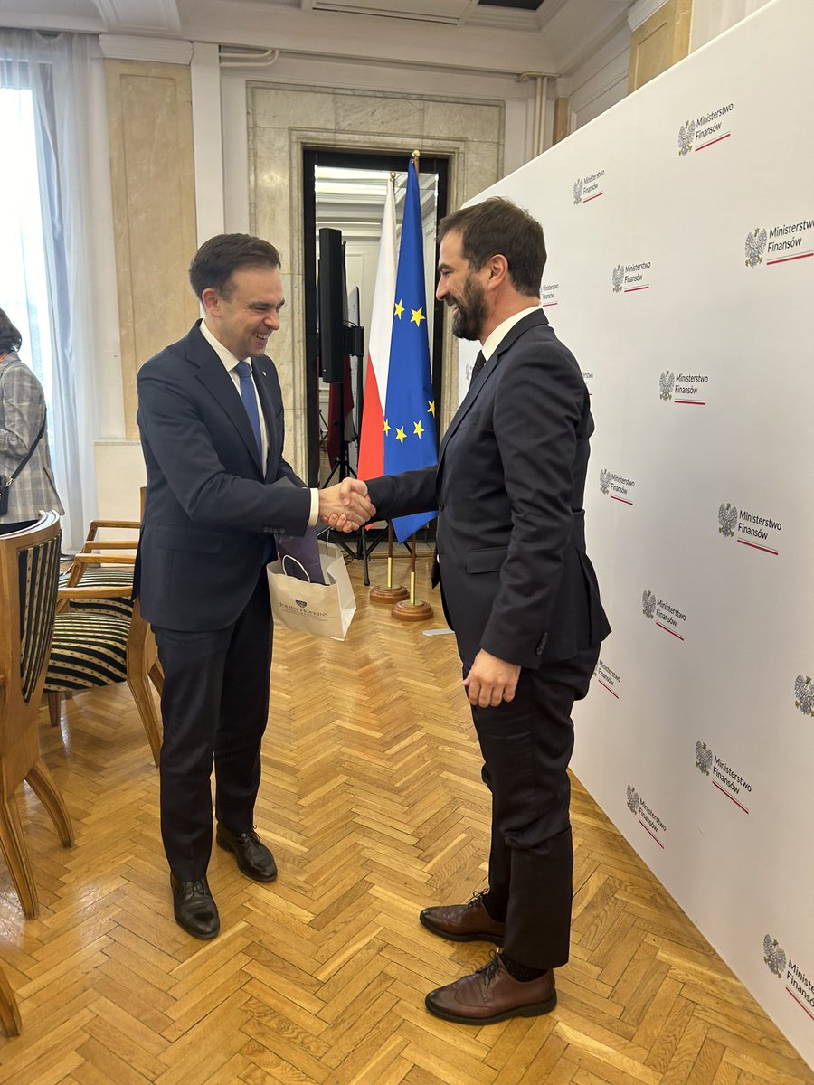 SAIS | Global Policy (@sais_magp) on Twitter photo The MAGP delegation had the opportunity to engage in a discussion with the Minister of Finance, Andrzej Domański <a href="/Domanski_Andrz/">Andrzej Domański</a>. The group gained perspective into the fiscal outlook and budget strategy of Poland, and discussed their position in the geopolitical landscape. The MAGP delegation had the opportunity to engage in a discussion with the Minister of Finance, Andrzej Domański <a href="/Domanski_Andrz/">Andrzej Domański</a>. The group gained perspective into the fiscal outlook and budget strategy of Poland, and discussed their position in the geopolitical landscape.