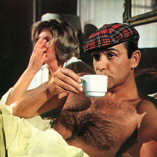 Thunderballs007's tweet image. Even James Bond gets a bit parched when 'on the job' #JamesBond