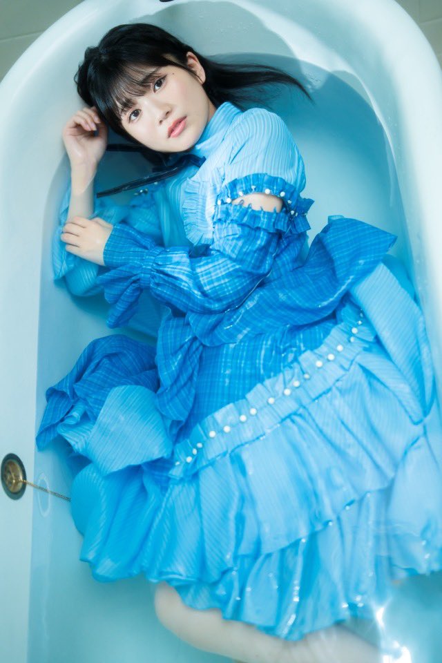 ㅤ 🎞️ #西條和フォトブック ＼先行カット第2弾公開✨／ ㅤ ㅤ