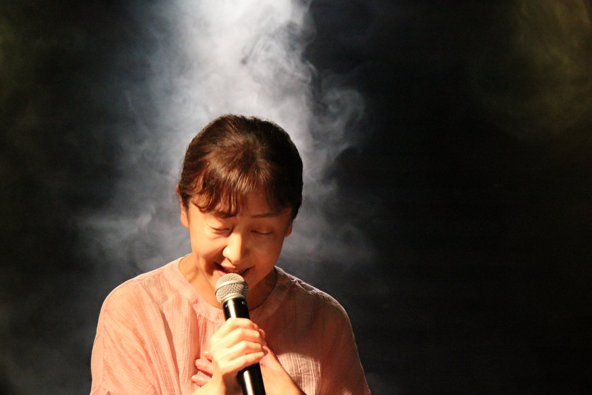 Notitle_live's tweet photo. 6/7NoTitleありがとうございました！
沢山のお客様の来場、配信の視聴とても嬉しいです。

お写真ちょっとだけ📷️

配信は、6月21日23時59分まで視聴できます。まだ、購入も出来るので、是非ご覧ください！
https://t.co/B0c2DqUM4c https://t.co/jGDlwhw3Kk