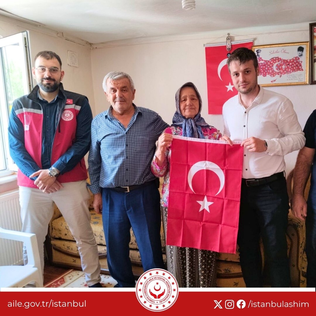 🇹🇷 İl Müdürlüğümüze bağlı Sosyal Hizmet Merkezlerimiz tarafından İl genelinde kıymetli Şehit Yakınlarımız ve Kahraman Gazilerimizi ziyaretlere devam ediyoruz. 

#AileYılı

<a href="/omerturan81/">Ömer Turan</a>
<a href="/ashb_sehitgazi/">Şehit Yakınları ve Gaziler Genel Müdürlüğü</a>
<a href="/tcailesosyal/">T.C. Aile ve Sosyal Hizmetler Bakanlığı</a>