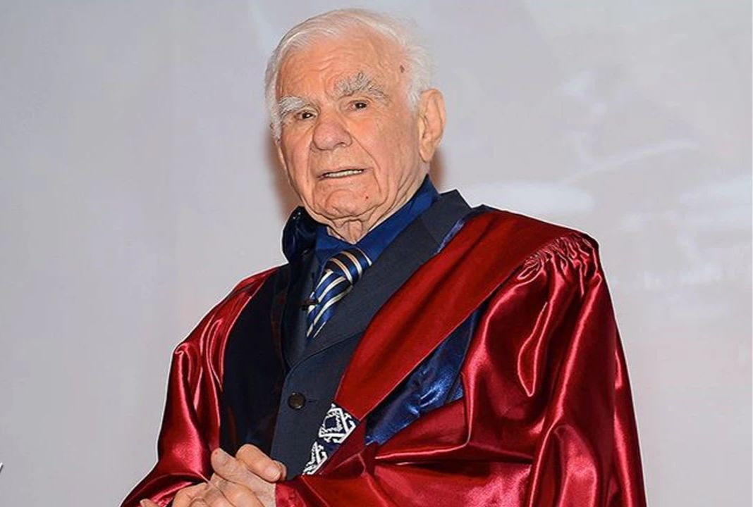 Modern beyin cerrahisinin kurucusu, “Yüzyılın Beyin Cerrahı” unvanıyla tıp tarihine geçen, bilimin ışığını beynin en karmaşık kıvrımlarına taşıyan, insanlığa şifa sunan büyük bilim insanı Prof. Dr. Gazi Yaşargil’i kaybettik.

Kendisine Allah’tan rahmet; ailesine, sevenlerine,