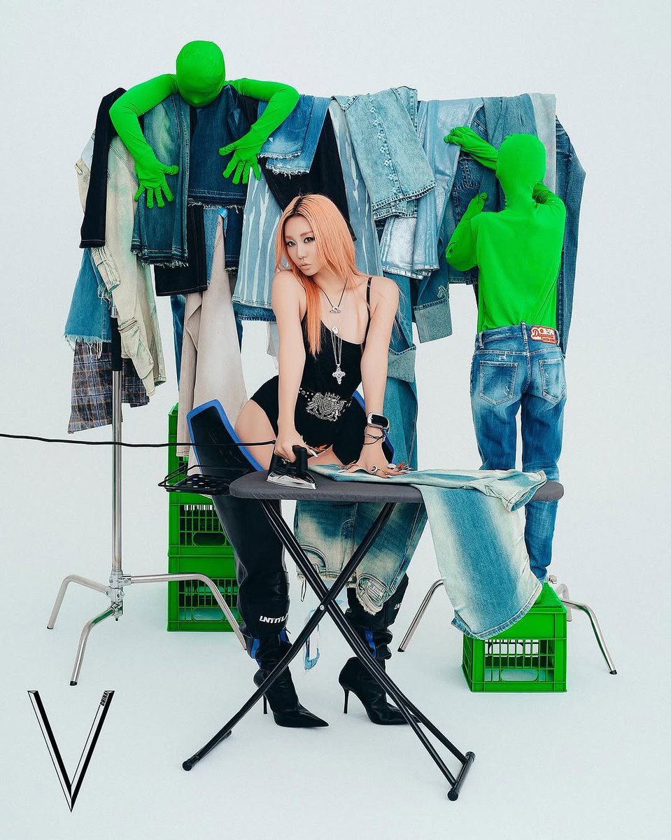 DoingKoda's tweet photo. Koda Kumi for V Magazine China (2025) #KodaKumi #倖田來未 https://t.co/AqKyqpeD58
