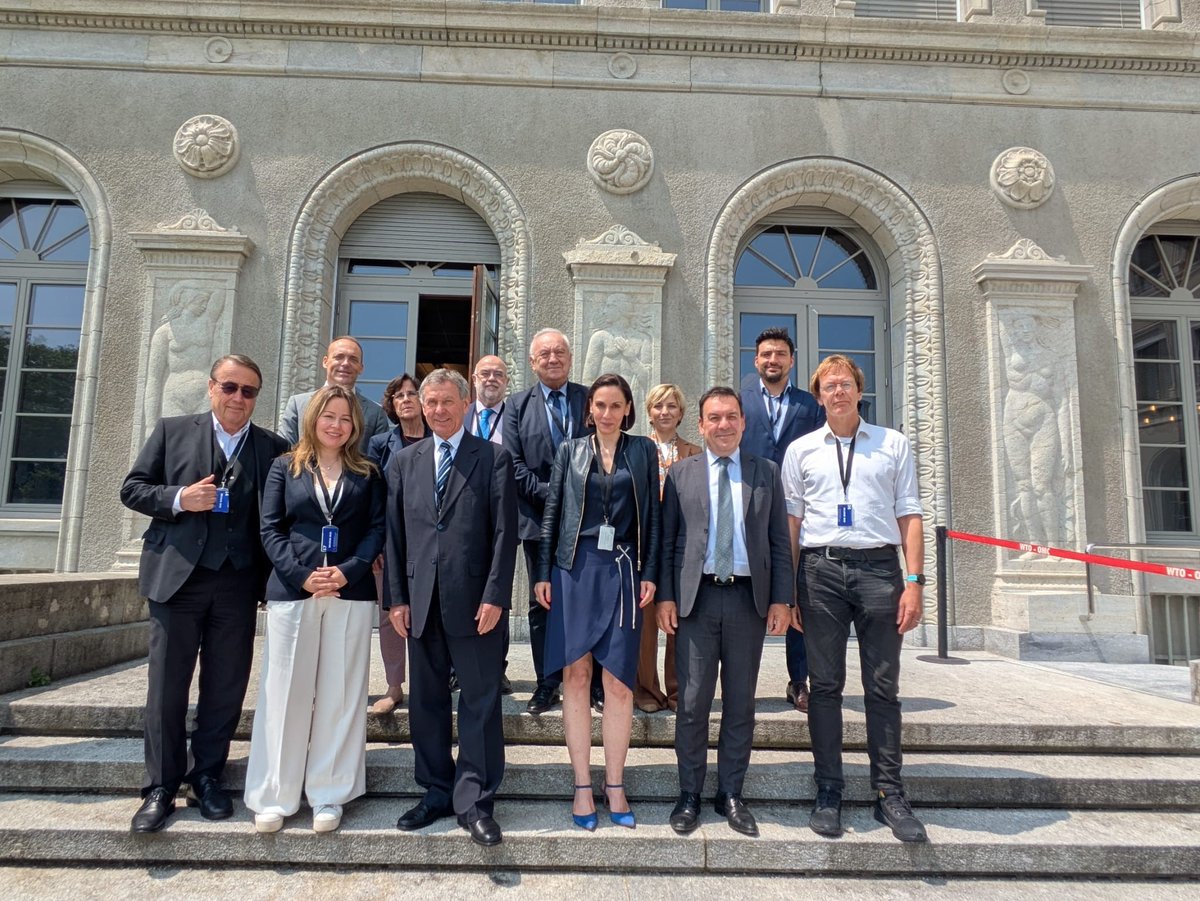 EESC External Relations (@eesc_rex) on Twitter photo It's a wrap for the <a href="/EESC_REX/">EESC External Relations</a> Trade Committee mission to the @WTO
2⃣ days of fruitful meetings with WTO, <a href="/EUmissionWTO/">EU Mission to WTO</a>, @ILO, Japan, Singapore, Brazil, Canada 🇯🇵🇸🇬🇧🇷🇨🇦 & <a href="/WMO/">World Meteorological Organization</a> to discuss WTO perspectives, the state of global trade & implications for labour, environment & growth It's a wrap for the <a href="/EESC_REX/">EESC External Relations</a> Trade Committee mission to the @WTO
2⃣ days of fruitful meetings with WTO, <a href="/EUmissionWTO/">EU Mission to WTO</a>, @ILO, Japan, Singapore, Brazil, Canada 🇯🇵🇸🇬🇧🇷🇨🇦 & <a href="/WMO/">World Meteorological Organization</a> to discuss WTO perspectives, the state of global trade & implications for labour, environment & growth