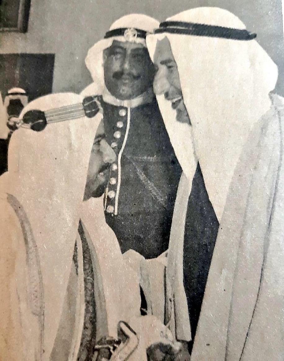 #ملك البحرين/ عيسي بن سلمان الخليفة ، #الشيخ/ صباح السالم الصباح #الشيخ/ جابر العلي الصباح  جدي #ضابط الحرس الأميري / أحمد عبدالله الحاي  الله يرحمهم و يغفرلهم